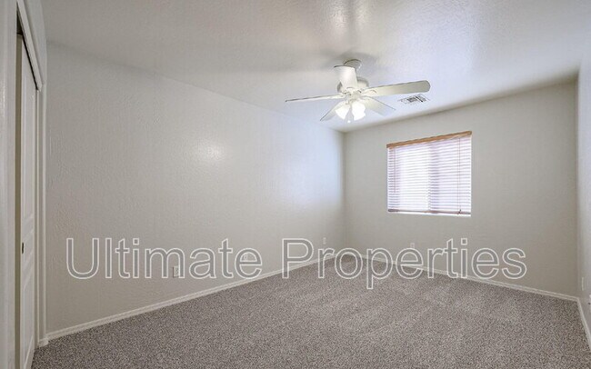 Building Photo - 11698 N 153rd Ave