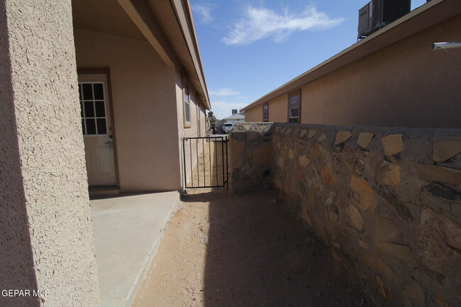 Building Photo - 14009 Robert Ituarte Dr
