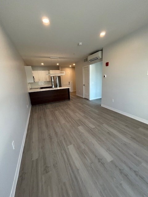 Building Photo - 148 Old Post Rd