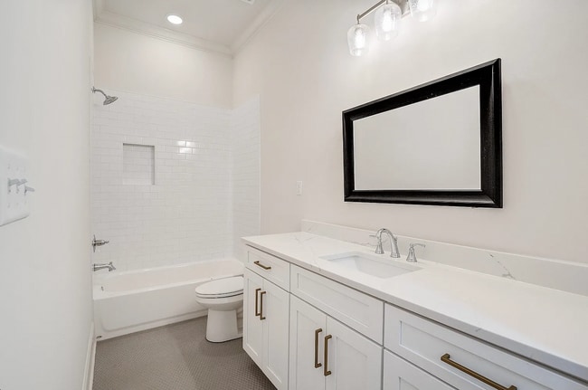 Building Photo - Custom-Built 4 Bedroom Home / Gated Community