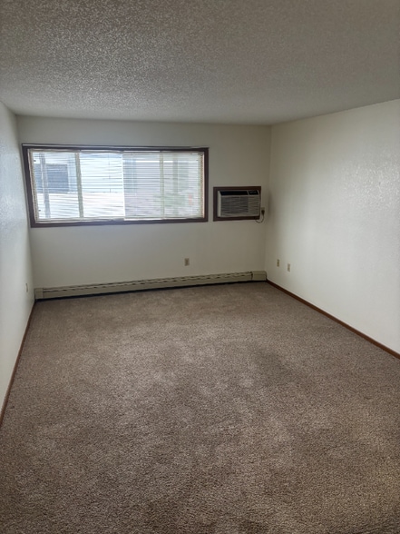 Building Photo - 1308 Dale St