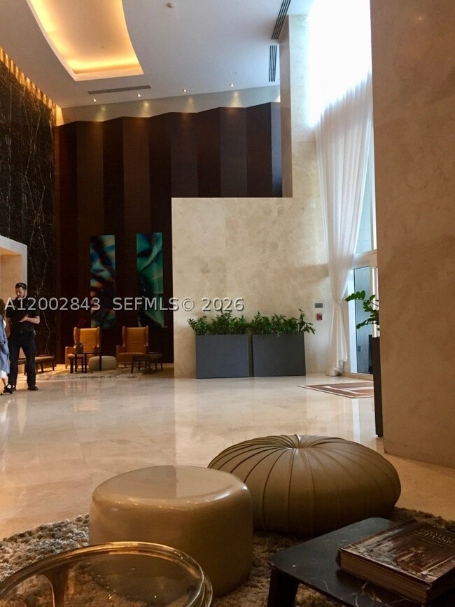 Building Photo - 16001 Collins Ave