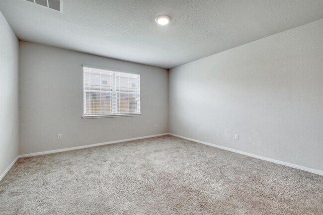 Building Photo - 113 Finley Rae Dr