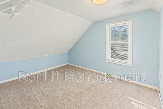 Building Photo - 4535 Marcy St