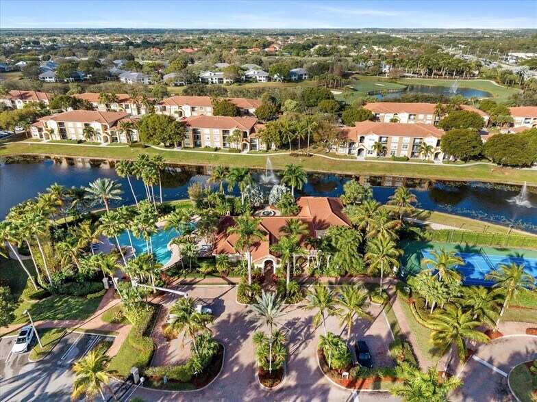 Building Photo - 15025 Michelangelo Blvd