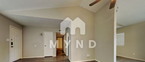 Building Photo - 2822 Canary Ln
