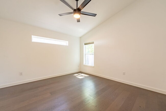 Building Photo - Discover Your Dream Home: Elegance, Comfort, and Modern Living All in One Stunning Package!