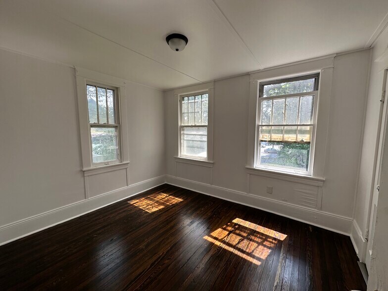 Building Photo - 1111 Buchanan St