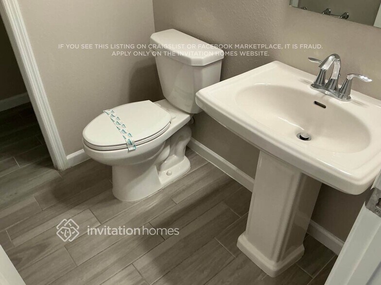 Building Photo - 2553 Laylas Wy