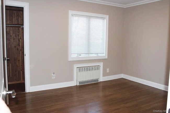 Building Photo - 357 Gloria Pl