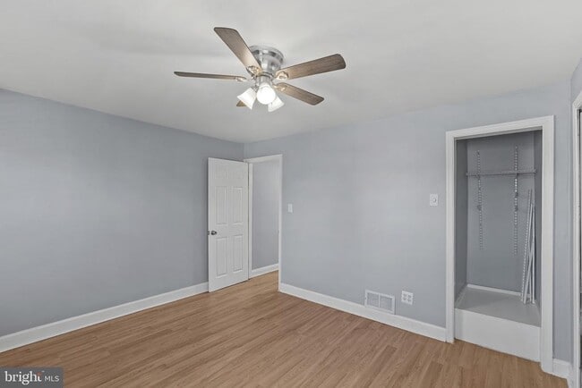 Building Photo - 749 S Woodington Rd