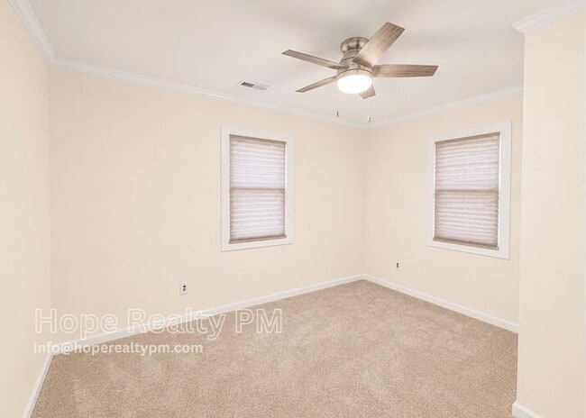 Building Photo - 754 Meade St