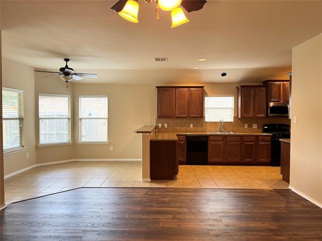 Building Photo - 9709 Straightaway Dr