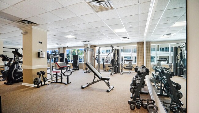 Building Photo - 4010 Galt Ocean Dr
