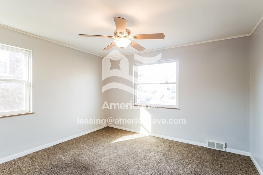 Building Photo - 536 Trenton Ave