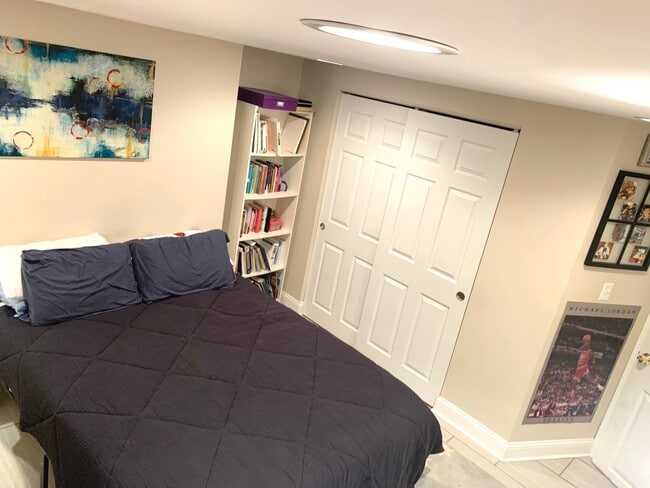 Building Photo - 8717 Karlov Ave