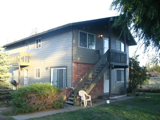 Building Photo - 312 N Silver Lake Ave