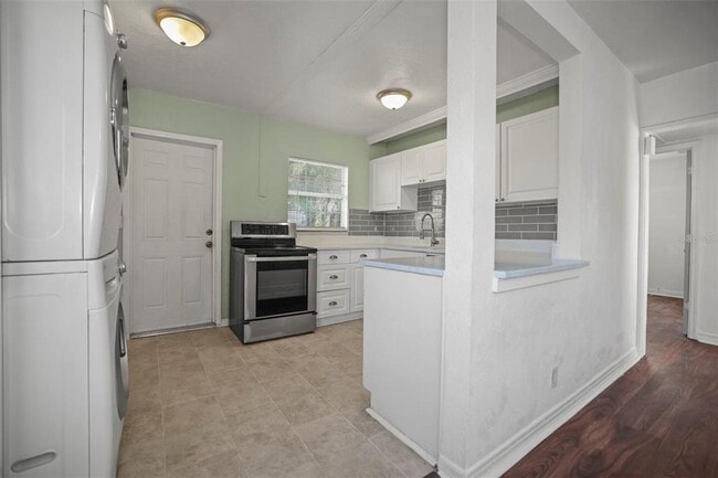 Building Photo - 1511 35th Ave N