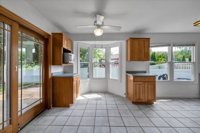 Building Photo - 1426 Walnut Cir