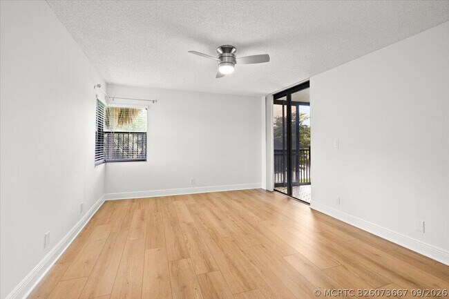 Building Photo - 3000 NW 42nd Ave