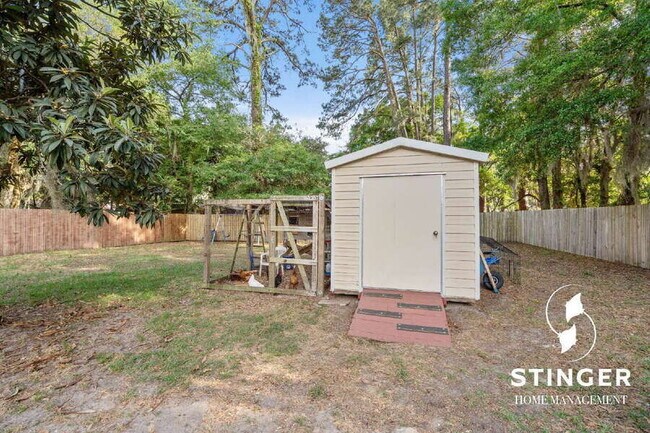 Building Photo - 2414 Waddell Rd