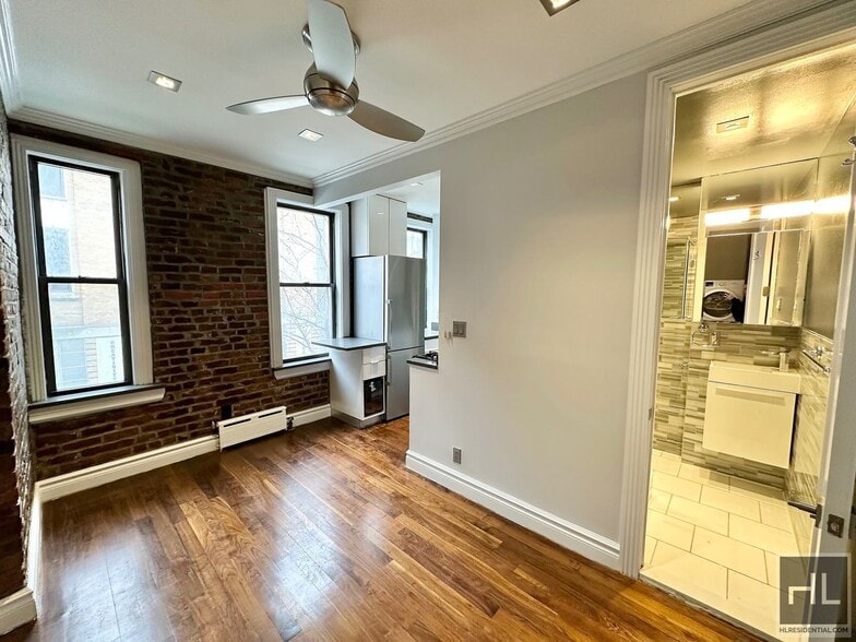 Building Photo - East 13th Street