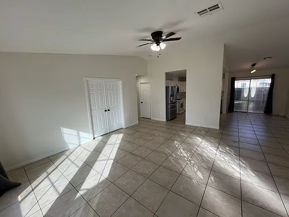 Building Photo - Welcome to your next home in Desert Hot Springs a beautifully maintained and recently renovated 3...