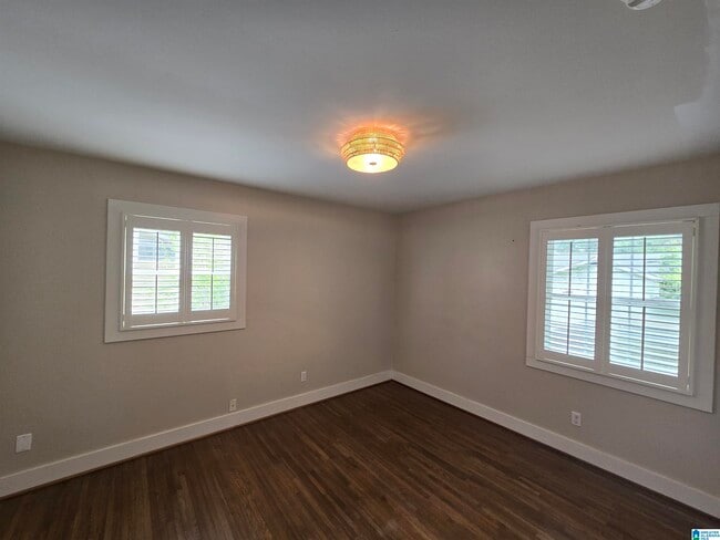 Building Photo - 109 Knoll Crest Dr