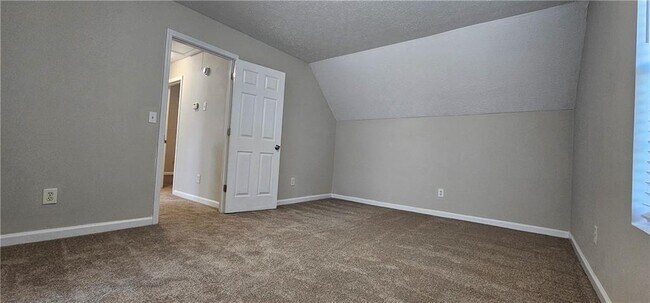 Building Photo - 155 Inverness Trce