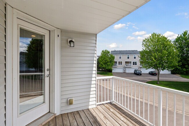 Building Photo - 15130 Fanning Dr N