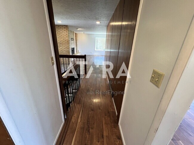 Building Photo - 270 2020 N