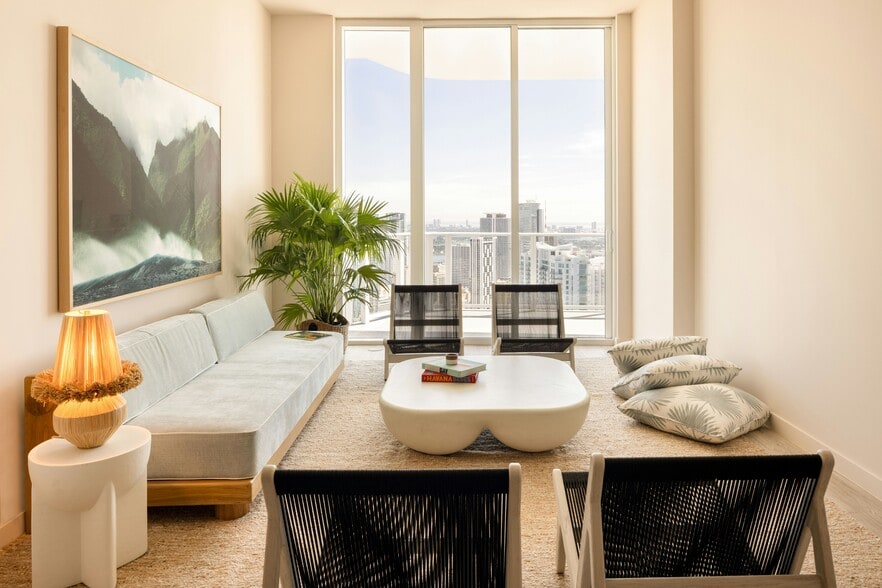 Building Photo - Flow Brickell