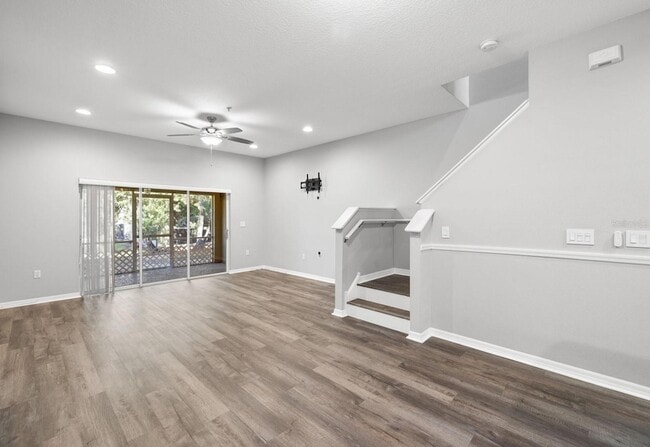 Building Photo - 11231 Kapok Grand Cir