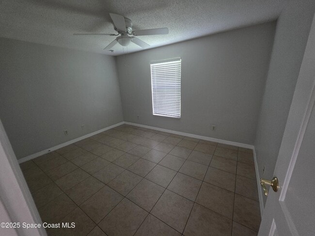 Building Photo - 7160 Bevil Ave