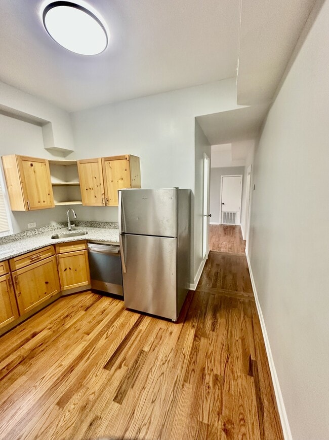 Building Photo - 1917 W 21st St