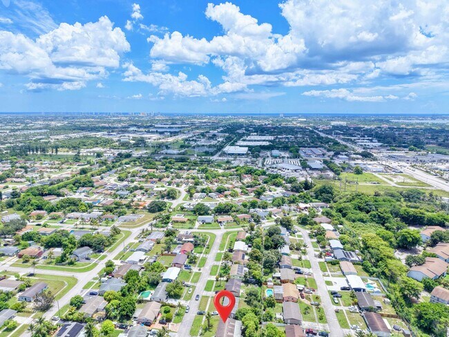 Building Photo - 4862 Andros Dr