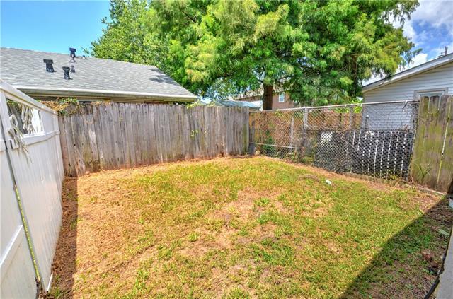 Building Photo - 3409 Metairie Ct