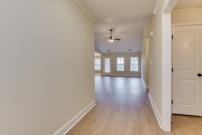 Building Photo - 2110 Red Maple Terrace