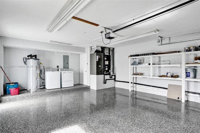 Building Photo - 2031 NE 62nd St