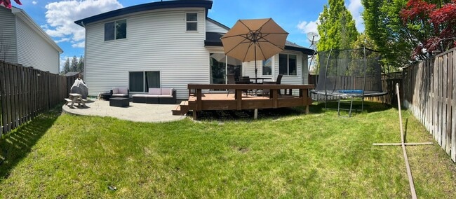 Building Photo - Coming Soon – Spacious 4 Bed, 3.5 Bath Hom...