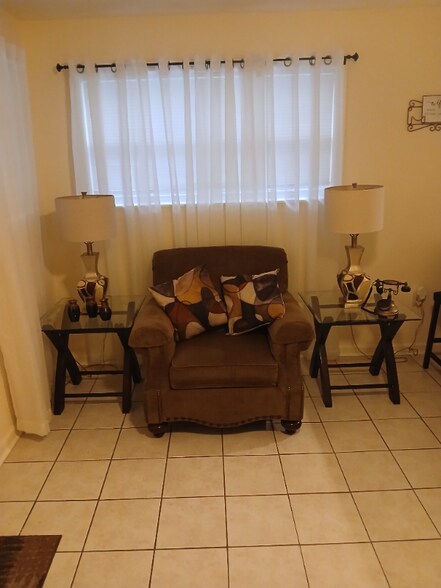 Building Photo - 3006 Panama St