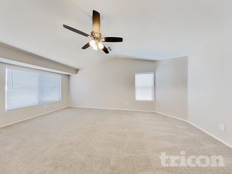 Building Photo - 42026 Colby Dr