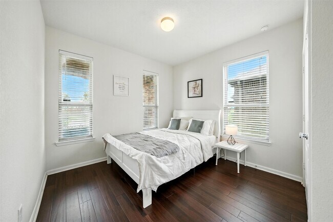 Building Photo - 15410 Rosehill Summit Ln