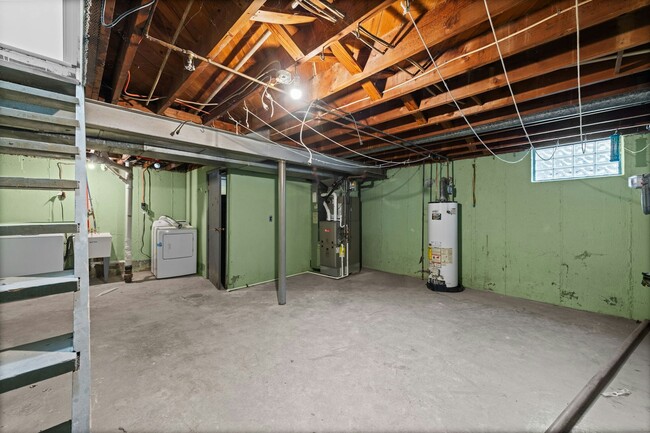 Building Photo - 4769 Hardwick Dr