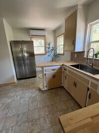 Building Photo - 3093 Spanish Ravine Rd