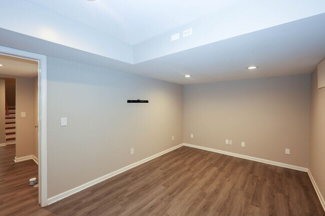 Building Photo - 2895 Haynes Club Cir SW