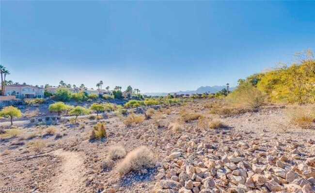 Building Photo - 8164 Sedona Sunset Dr