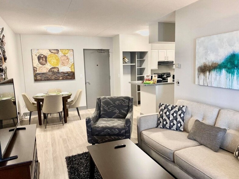 Interior Photo - The Village at Grays Lake