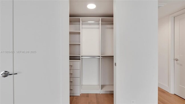 Building Photo - 555 NE 34th St