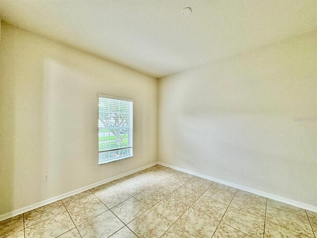 Building Photo - 9614 Oak Glade Ave